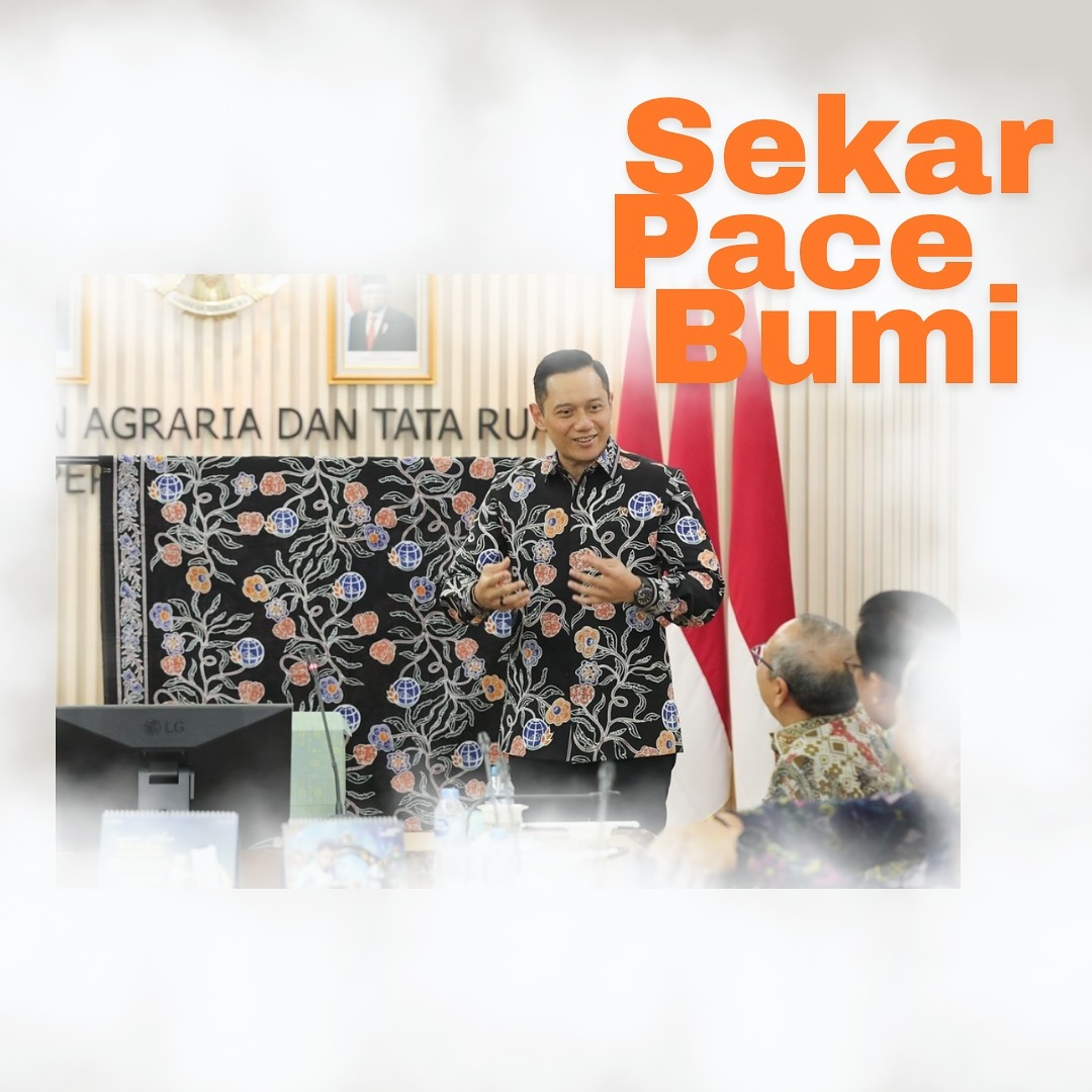 Proses membatik di workshop Batik Puspita